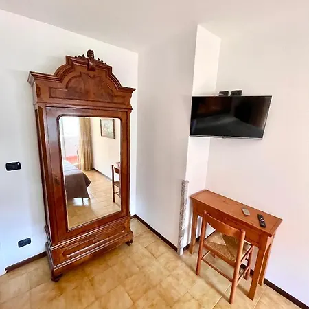 Camera Von Gloeden-2